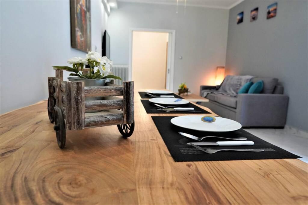 Athens Central 3Bd Apartment Next To Metro Luxury ภายนอก รูปภาพ