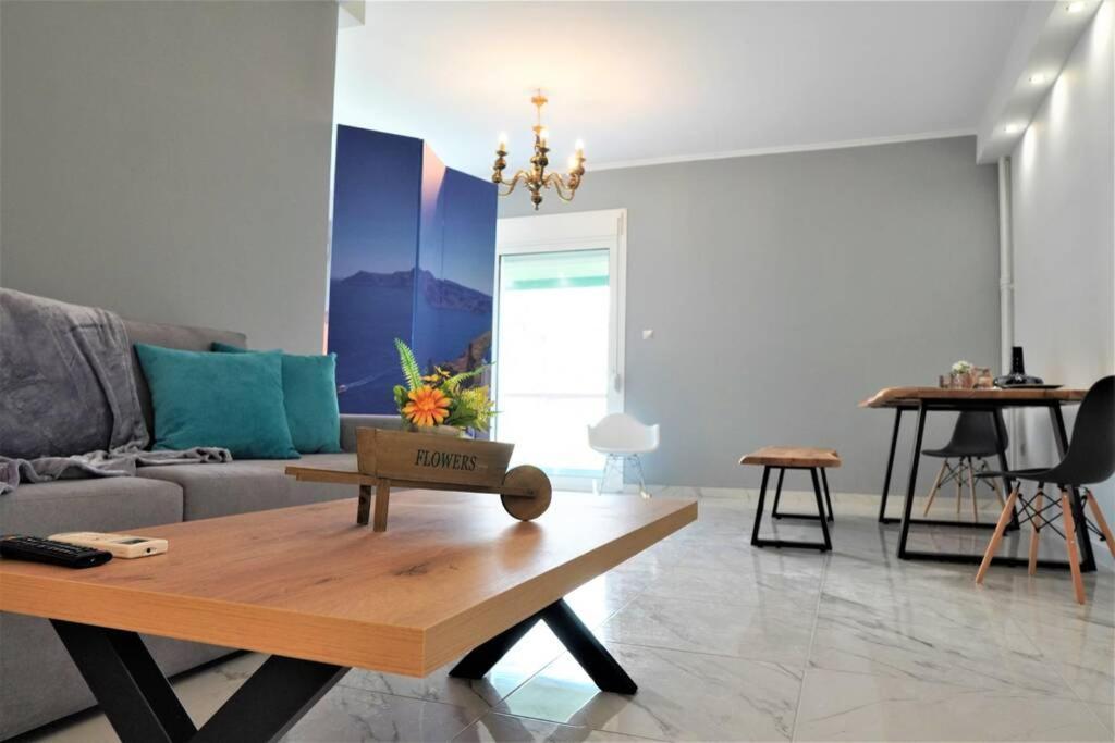 Athens Central 3Bd Apartment Next To Metro Luxury ภายนอก รูปภาพ