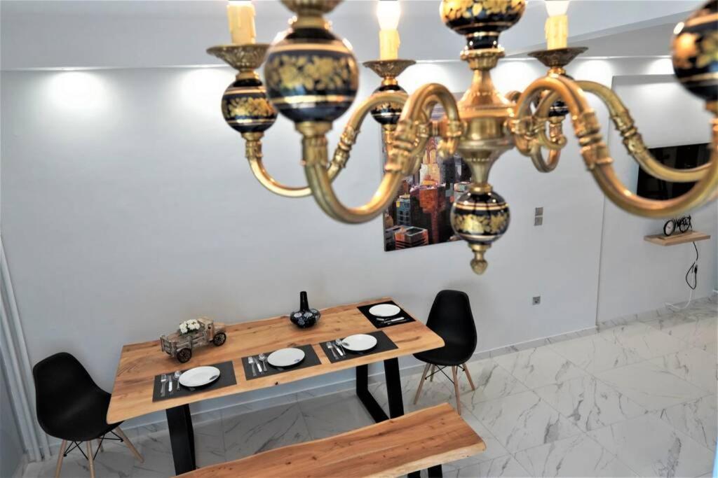 Athens Central 3Bd Apartment Next To Metro Luxury ภายนอก รูปภาพ